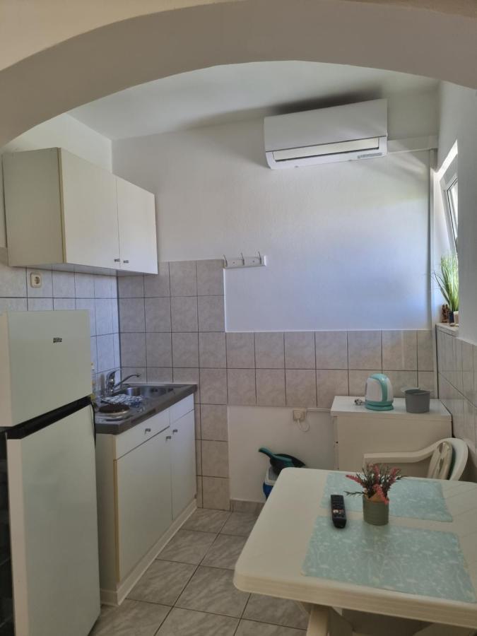 Apartmani Alen Dinjiška Eksteriør bilde