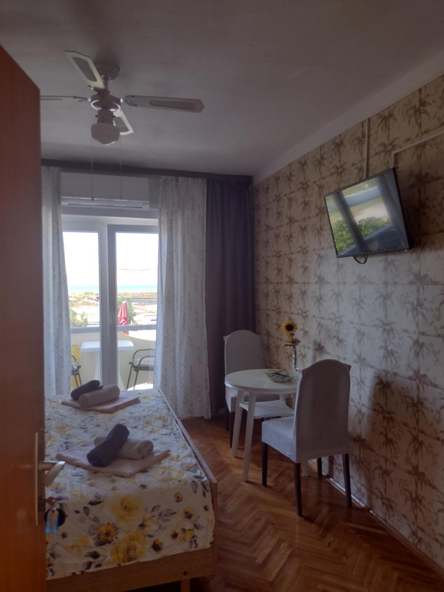 Apartmani Alen Dinjiška Eksteriør bilde